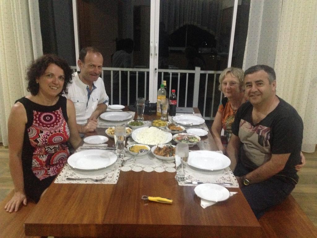 Bee View Home Stay Kandy Zewnętrze zdjęcie