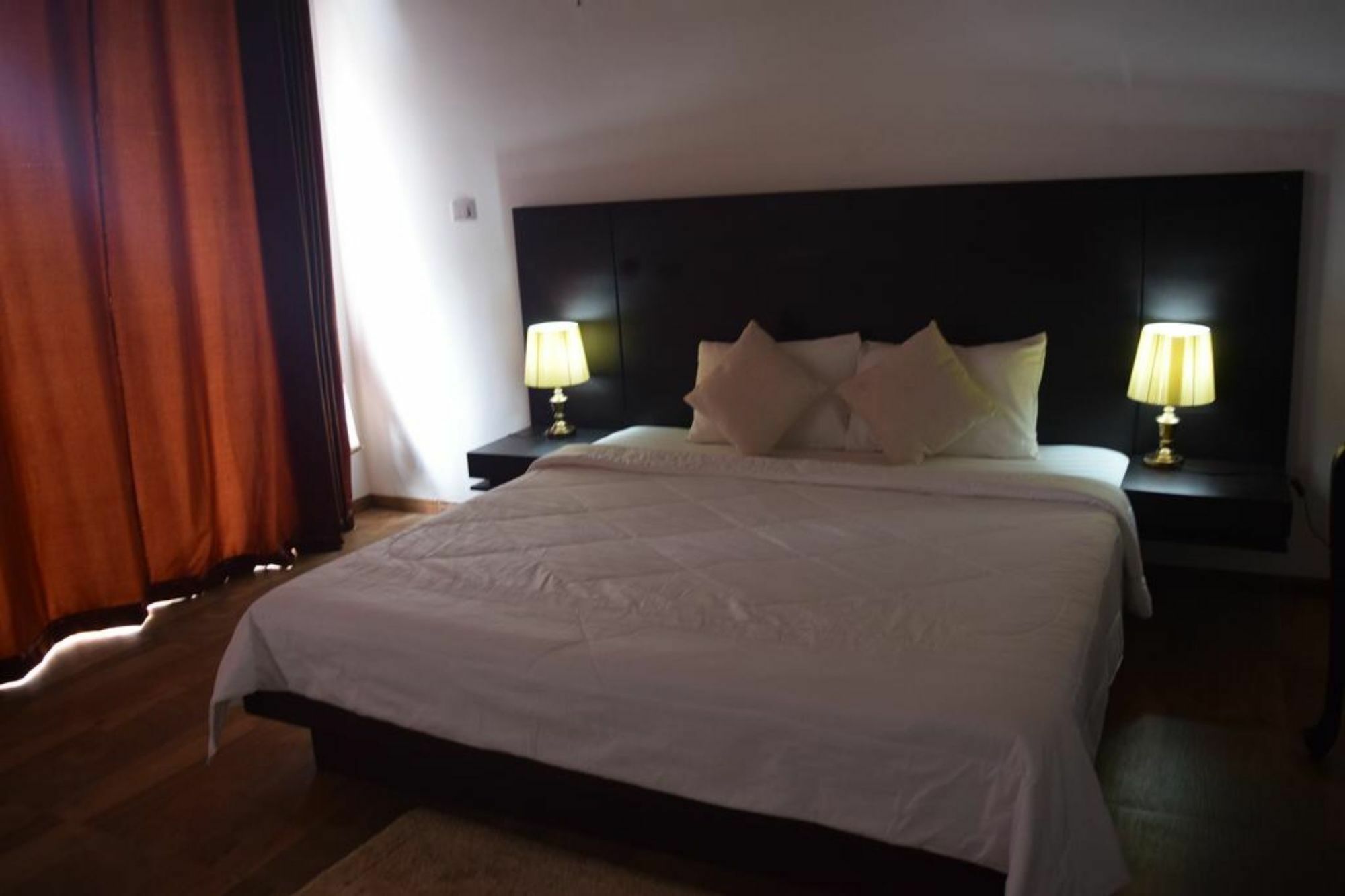 Bee View Home Stay Kandy Zewnętrze zdjęcie