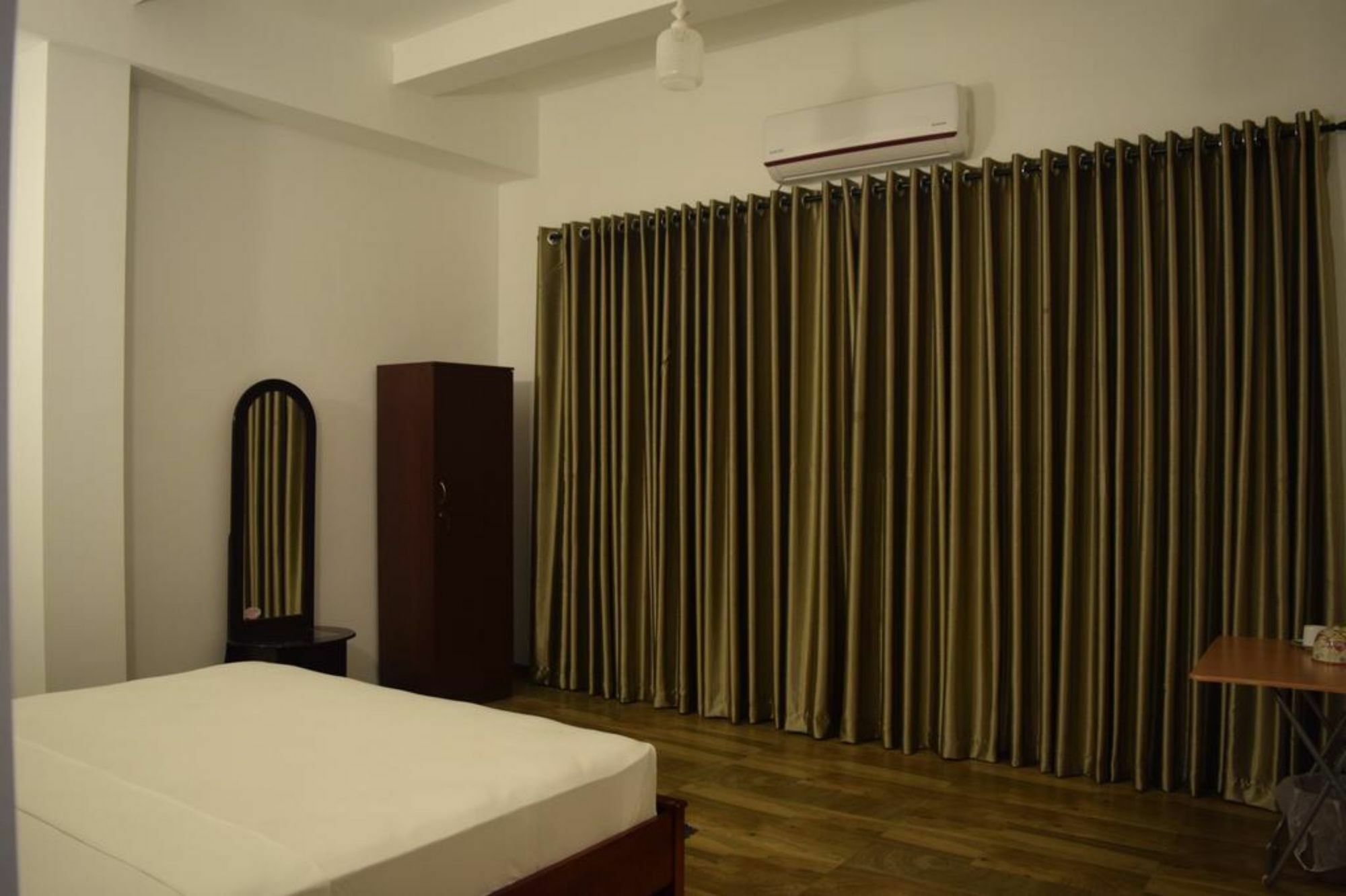 Bee View Home Stay Kandy Zewnętrze zdjęcie
